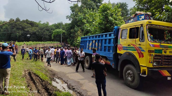 মাটিরাঙ্গায় ট্রাকের চাপায় পিষ্ট হয়ে নারী নিহত